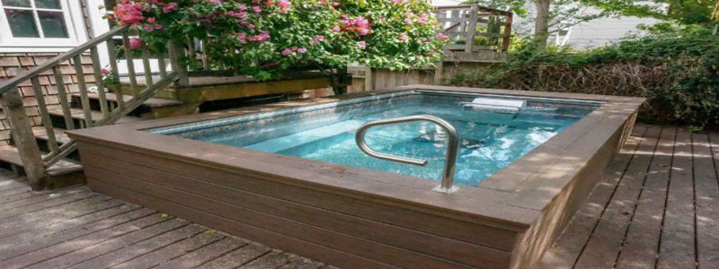 Hot pool / tub